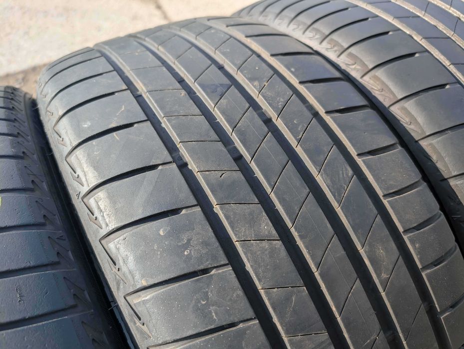 SET 4 Anvelope Vara 225/40 R18 BRIDGESTONE Turanza T005 92Y