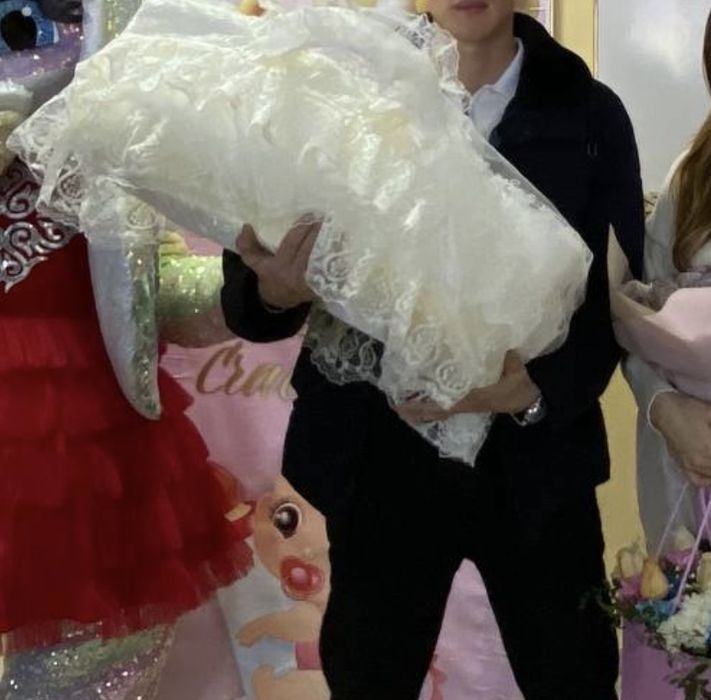 Продаеться конверт-корзина для выписки