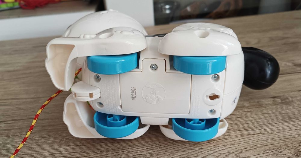 Cățeluș interactiv V-tech, pentru copii 6 luni+