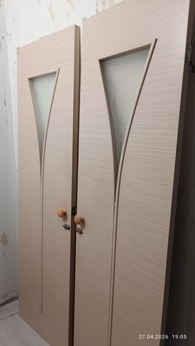 Продам двери б/у