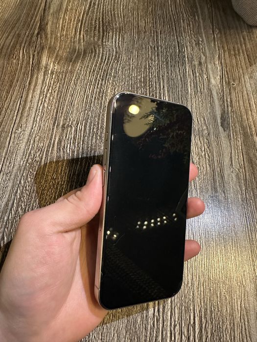 Срочно Продам iPhone 15 pro (Айфон 15 про).