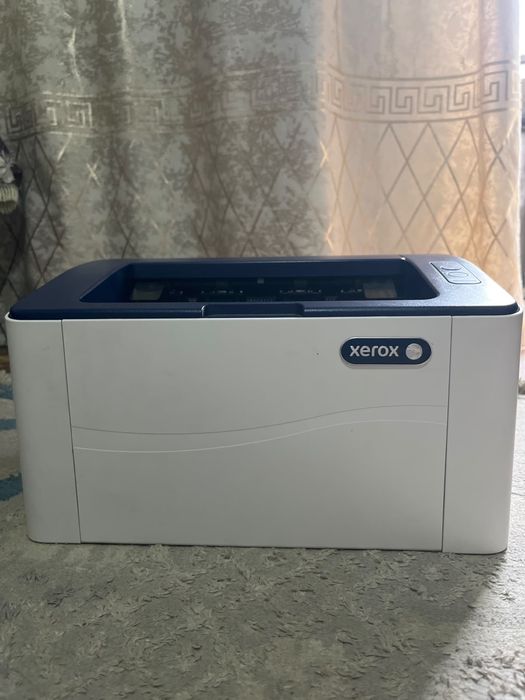 Принтер Xerox.