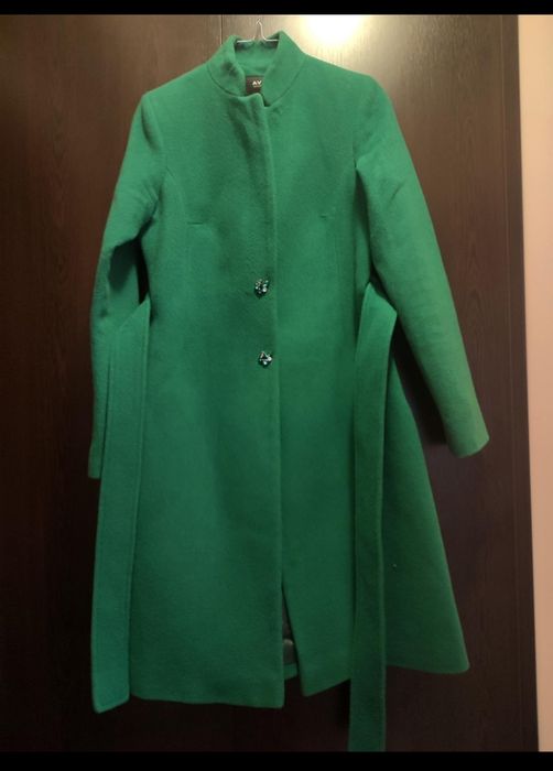 Палто  Avin M-L размее
M размер
С нормални следи от употреба
85€