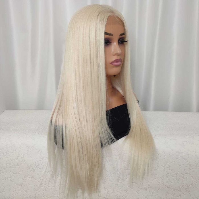 Парик блонд без челки в проборе сеточка