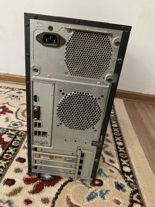 Продаетая блок компьютера acer