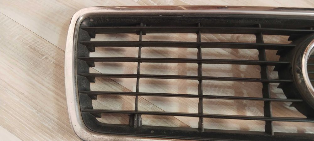 Решетка Ауди 80 б4