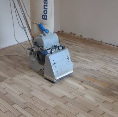 Raschetat/Montat Parchet