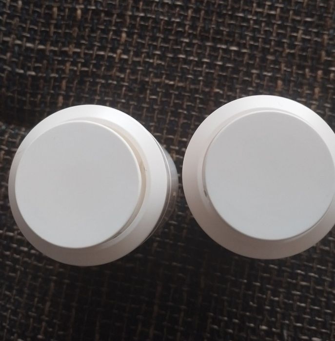 Hama Smart termostat
Descriere WLAN Heating Control, 2 x Smart Radiato