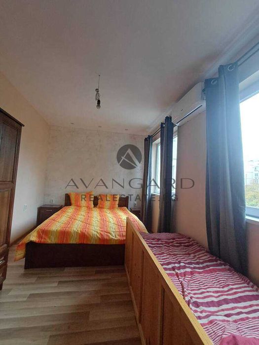 Продава се Тристаен апартамент в Пловдив, Христо Смирненски - 96 кв.м за 903 €/кв.м - Снимка #3