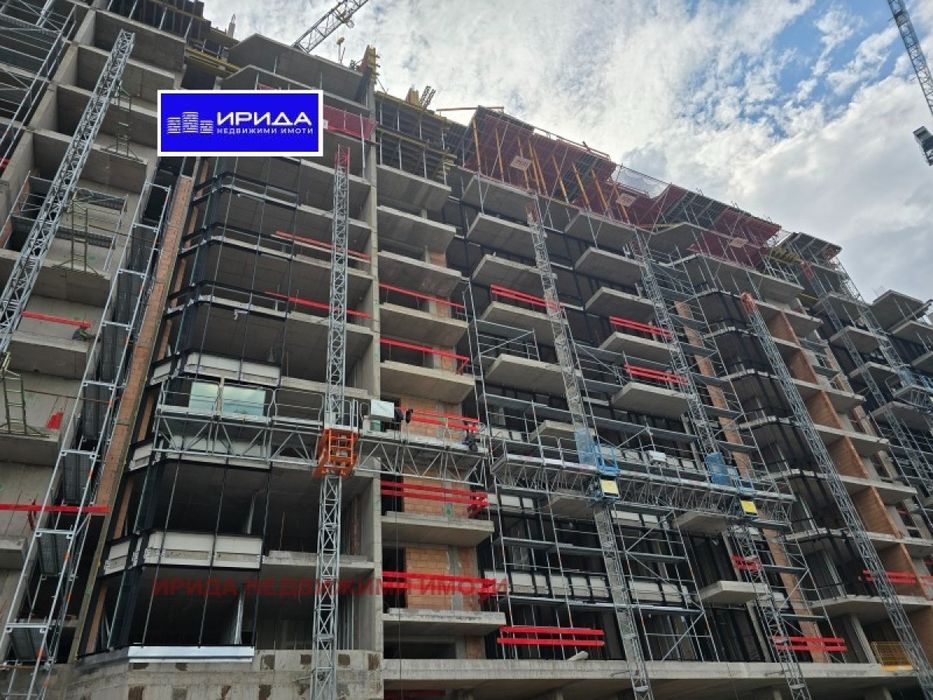 Продава се Многостаен апартамент в София, Оборище - 180 кв.м за 1507 €/кв.м - Снимка #2