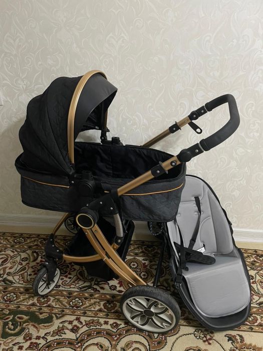 Коляска продам в хорошем состаяни