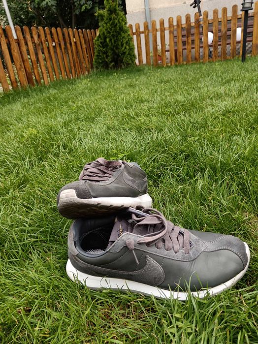 Маратонки като нови номер 42