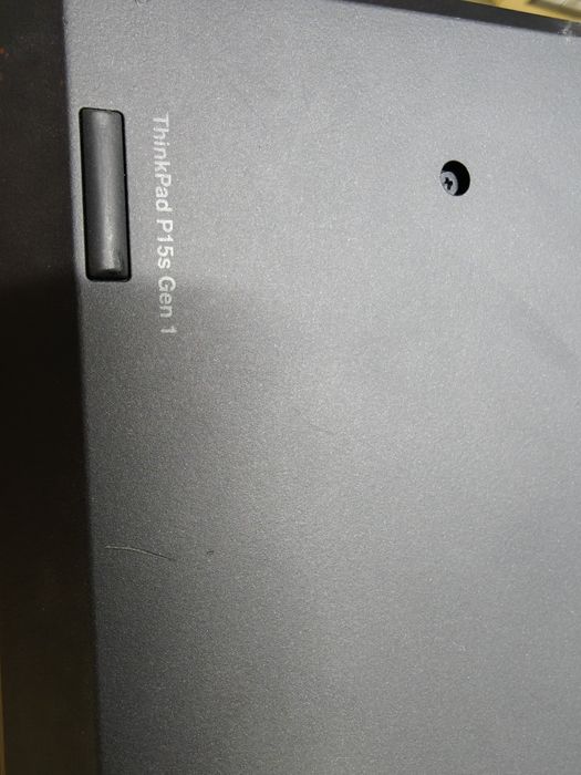 Lenovo P15s intel i5-10310u 16GB DDR4 512GB NVMe Quadro P520 Windows11