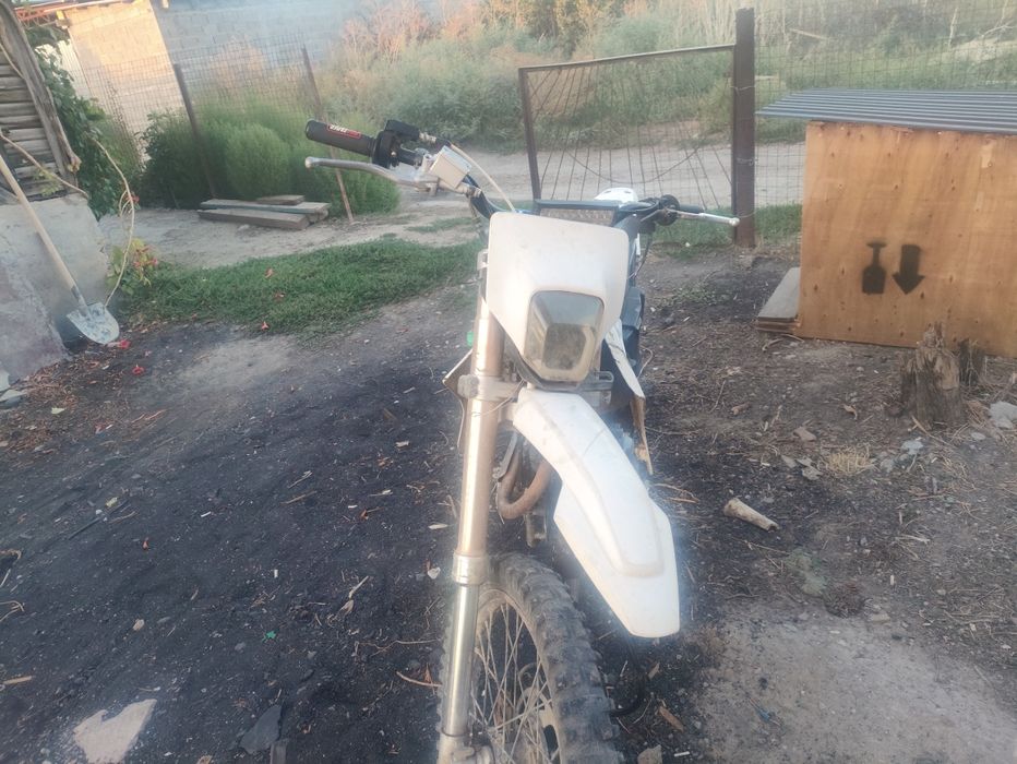 Эндуро 250кубов.