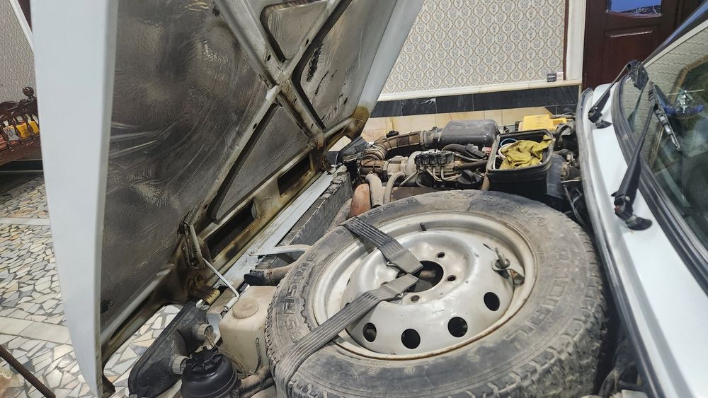 Нива автомашинаси сотилади