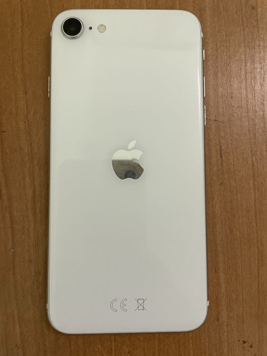 Продам apple se 2 (64 gb)