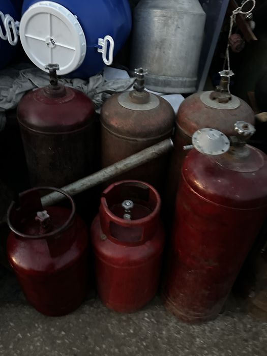 Продам газ балоны