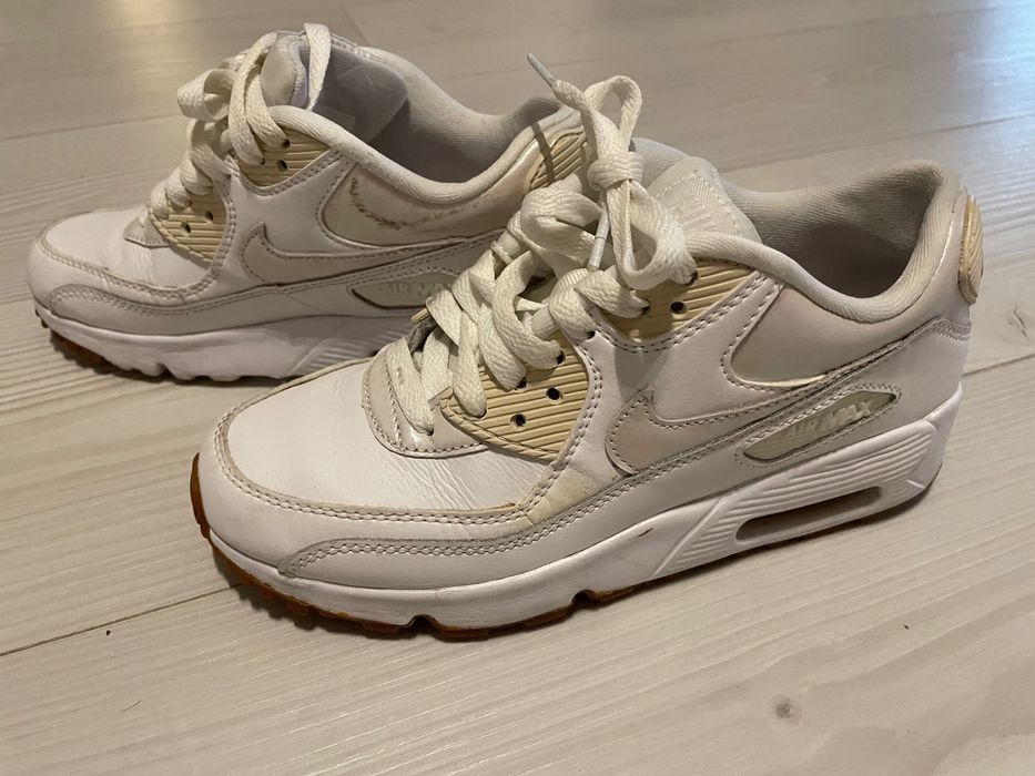 Vand Nike air max , marimea 36, 80 de lei