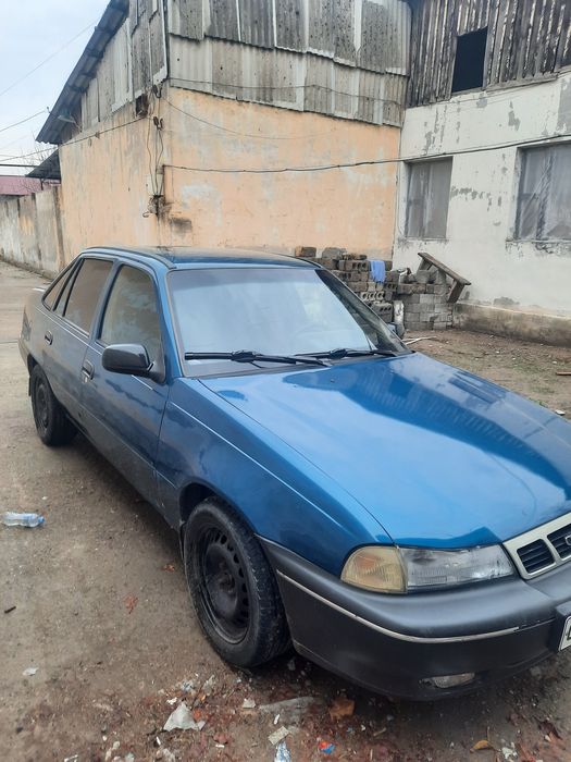 Продам нексию1  99 года выпуска