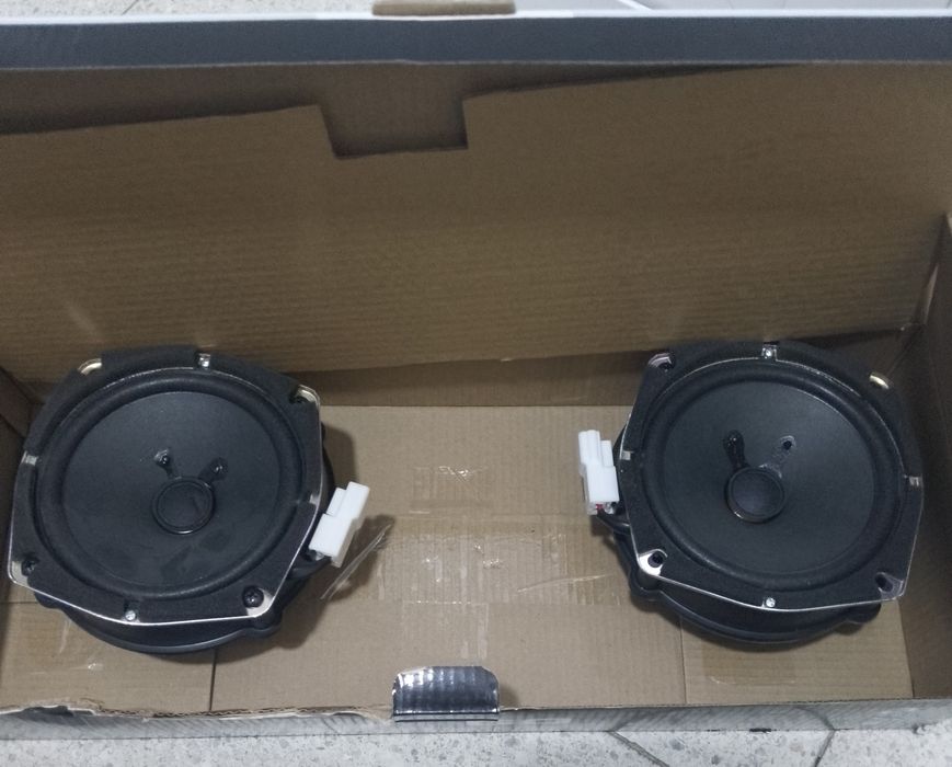 Продаются калонки для джентры  MACHETE