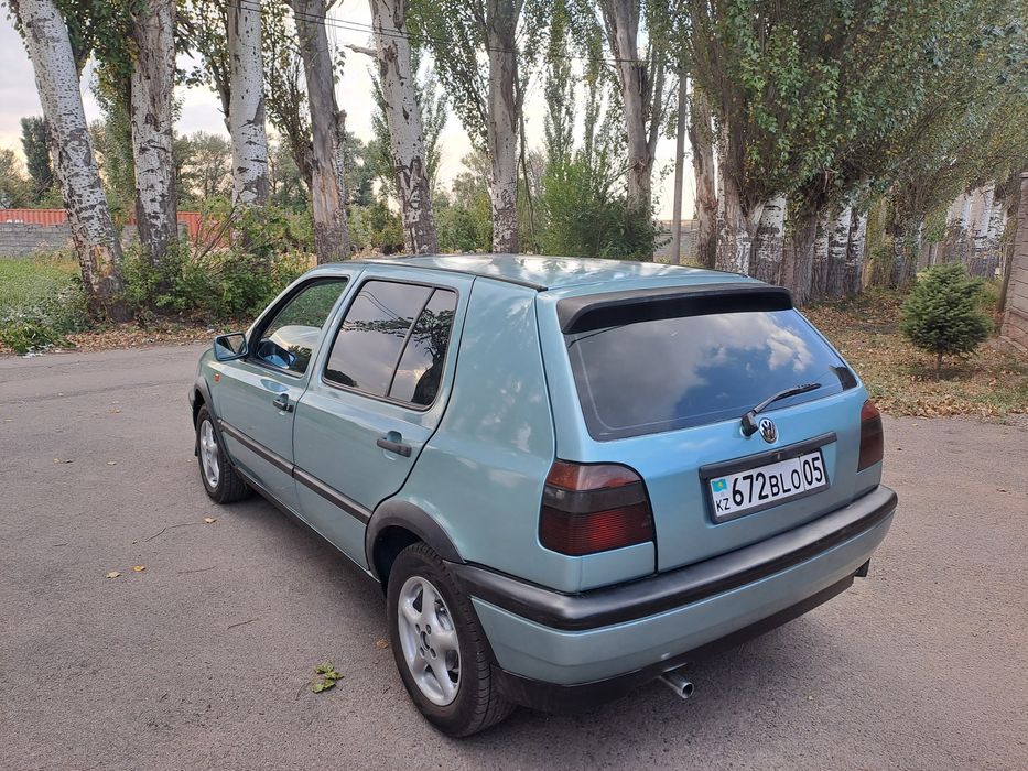 Продам голф3 1.8