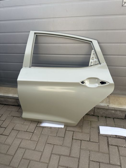 Двери передние задние  Jac J7