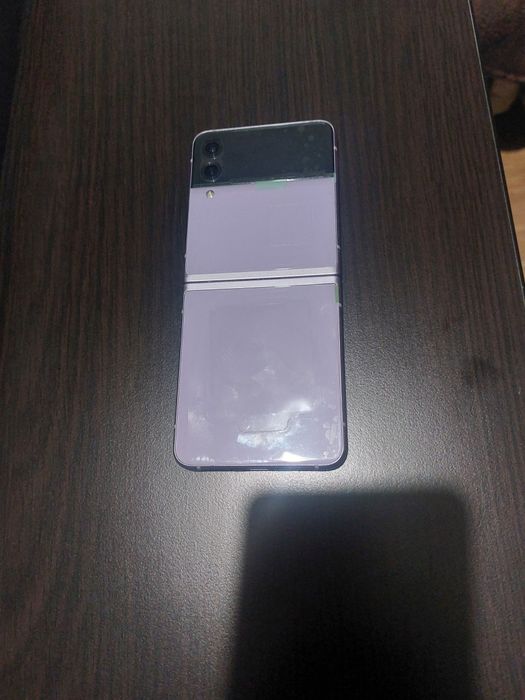 Samsung Galaxy Z flip 3