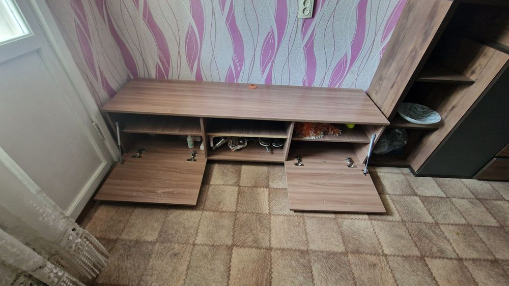 Тумба под телевизор