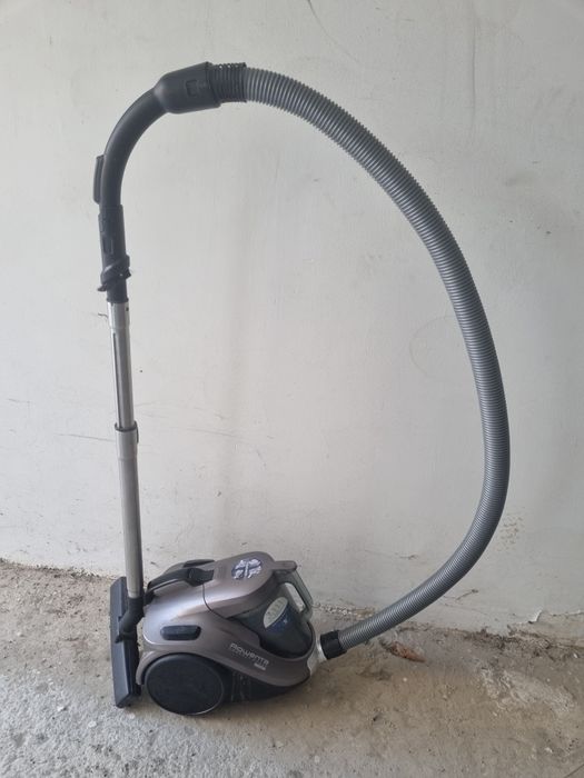 Прахосмукачка Rowenta Compact Power Cyclonic