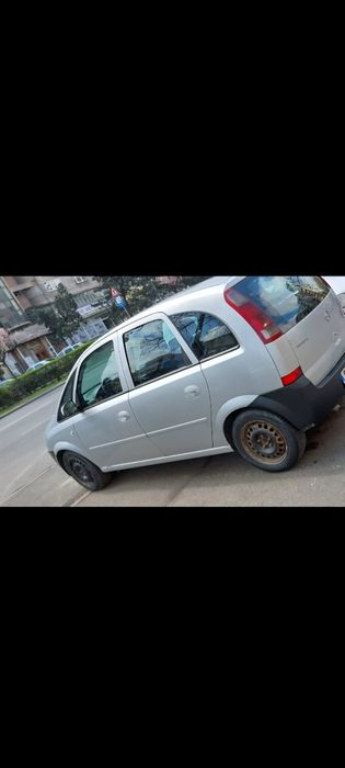 Vand sau schimb Opel meriva