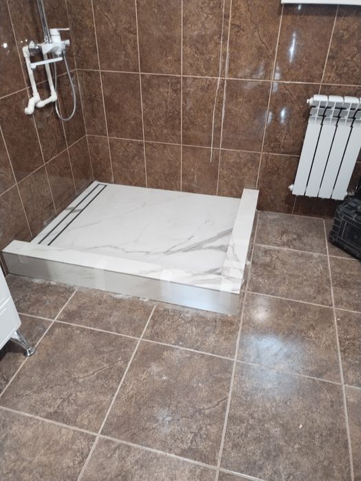 Уста курувчилар! Строительное бригада!