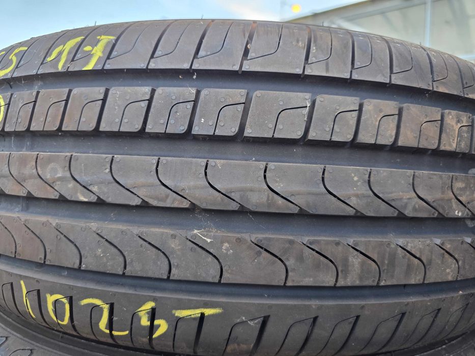 2бр Като нови летни гуми 225 65 17 - Pirelli