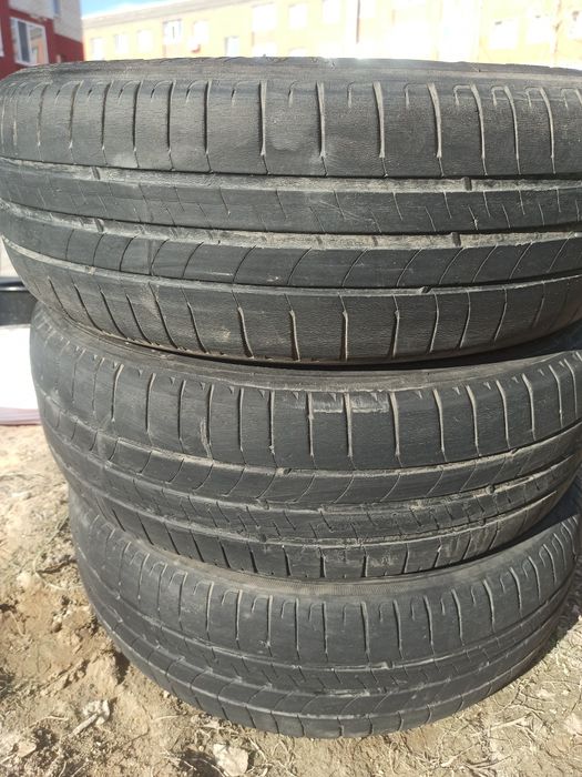Продам б/у летние шины