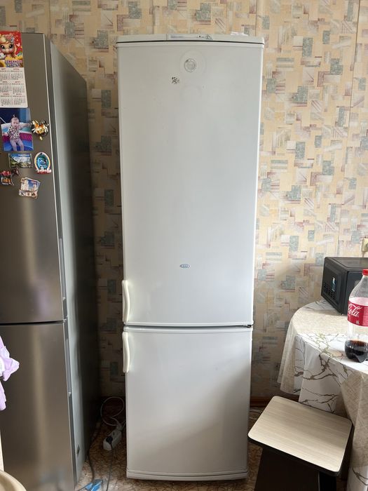 Холодильник в хорошем состояние