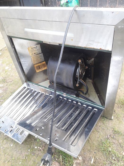 Продаются вытяжка  Goodwell электроника в рабочем состоянии без  гафры