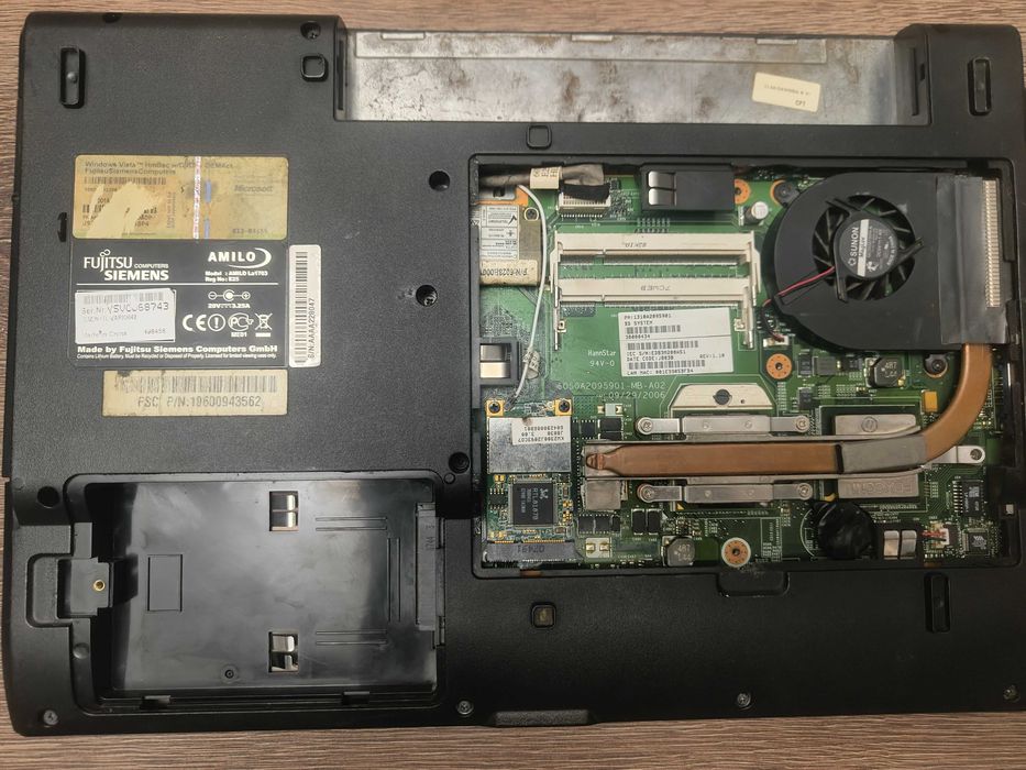 Laptop pentru piese