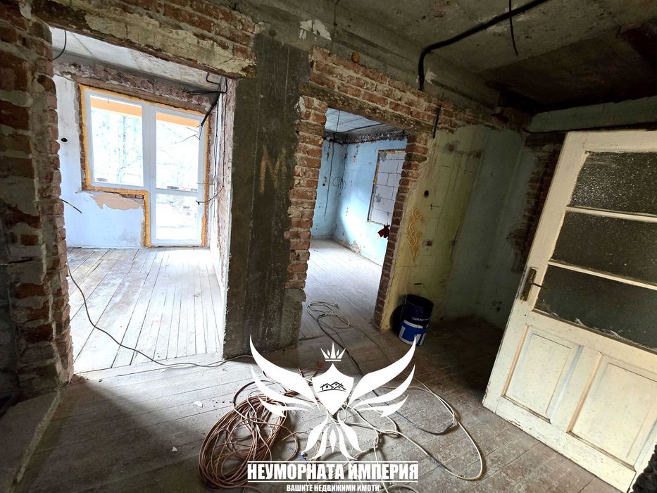 Дава се под наем Тристаен апартамент в Асеновград - 88 кв.м за 154.53 € - Снимка #2