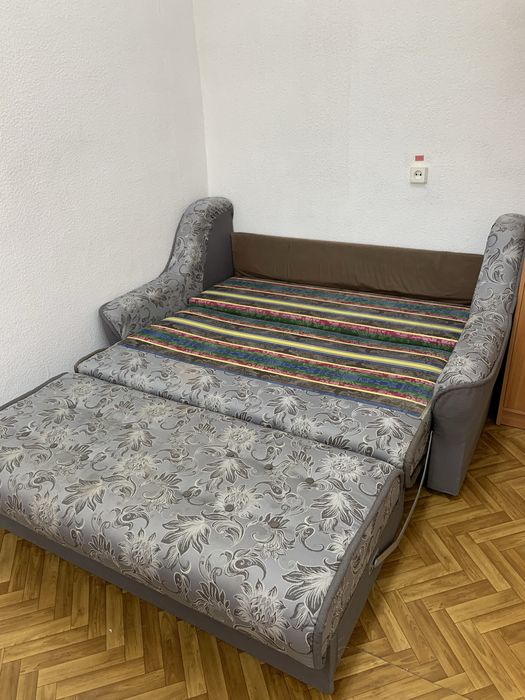Продам диван в хорошем состоянии