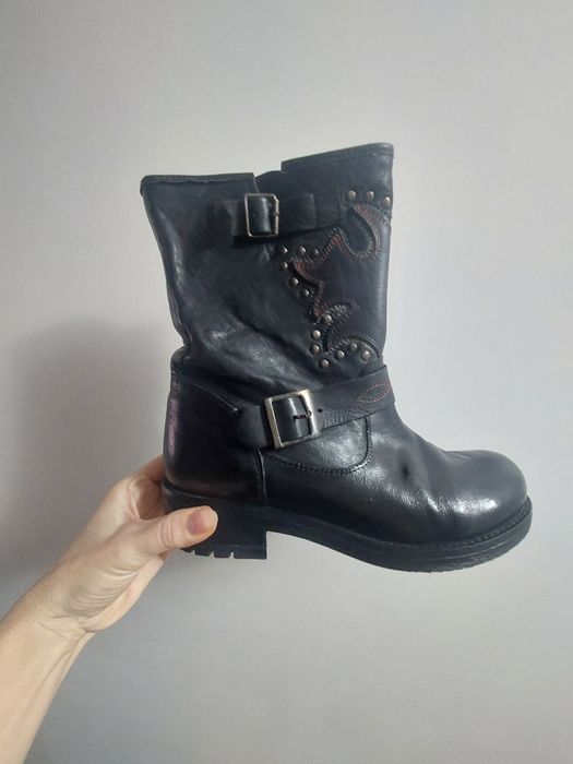 Ghete piele naturală, mărime 38.