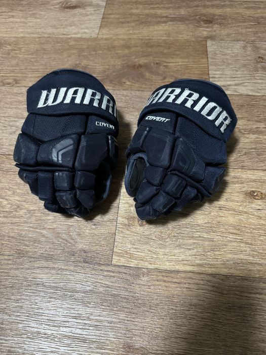 Продаю хоокейную форму