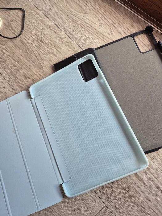 Калъфи за таблет Lenovo M11