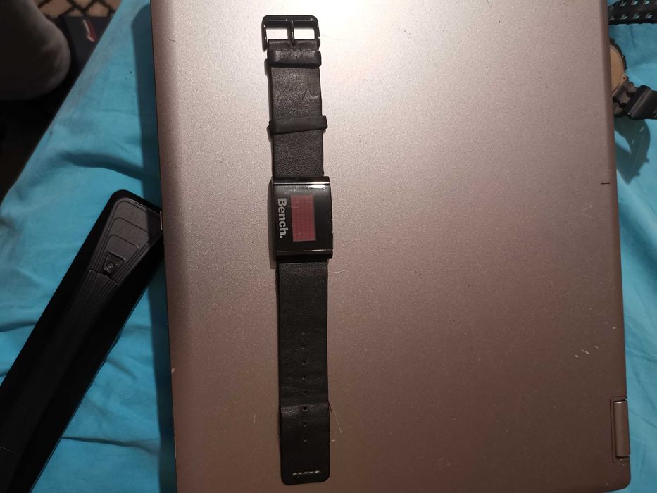 Led Часовник Bench