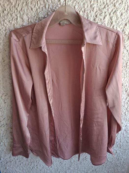 Черна и розова сатенини ризи H&M- двете за 15лв.