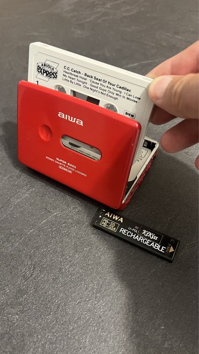 AIWA walkman, vezi descriere