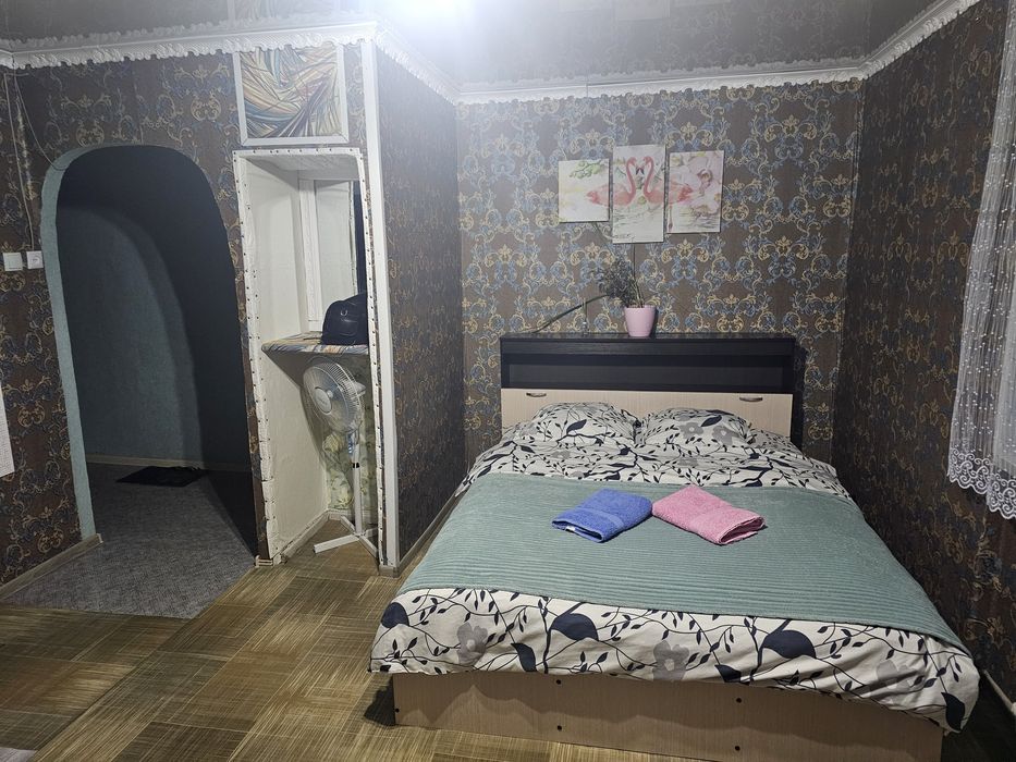 по суточноная, по часам, день,  ночь,   квартиру