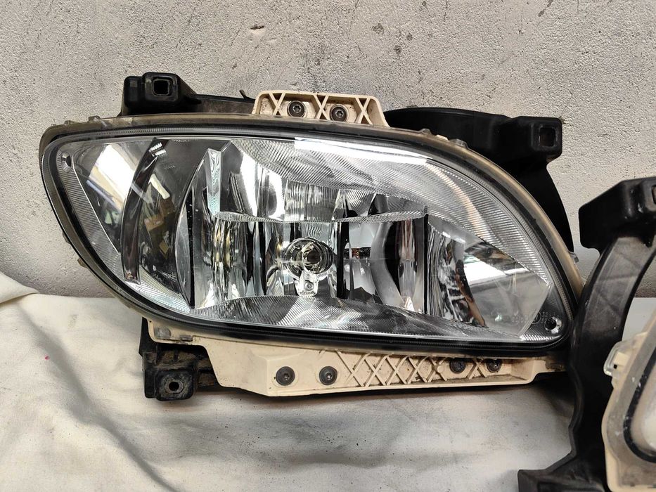 Оригинални  фарове  Даф  Daf