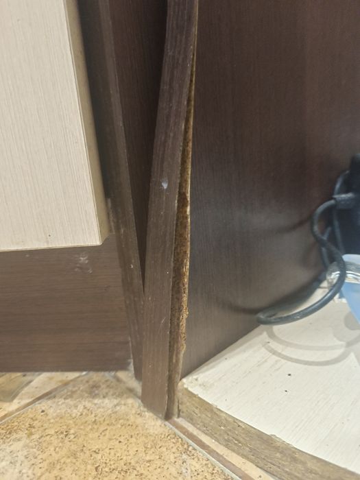 Продам б/у шкаф.