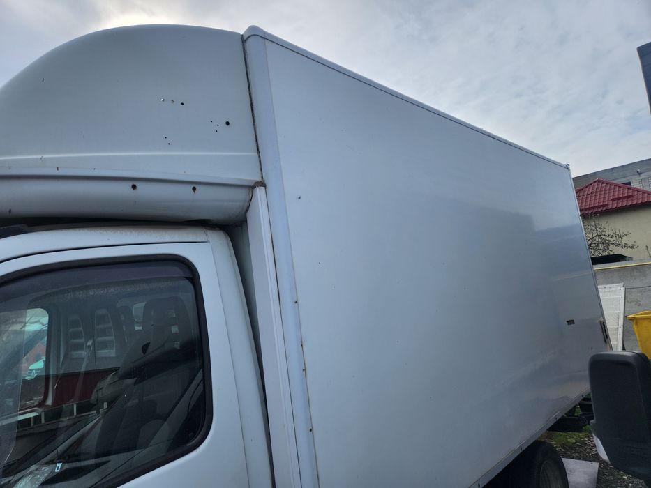 Cub. Lift iveco Daily