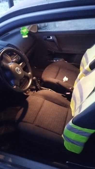 Vând w polo 1.000 benzina 75 ps 2000