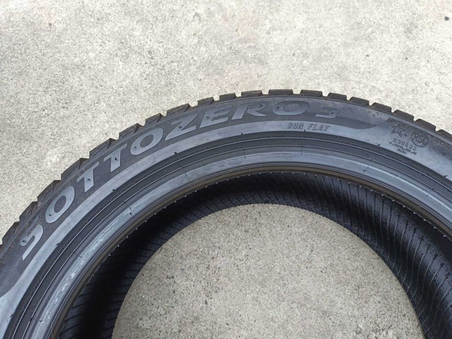 Doua anvelope iarna 255 40 18 pirelli sottozeo 3 run flat profil de 7,5 mm